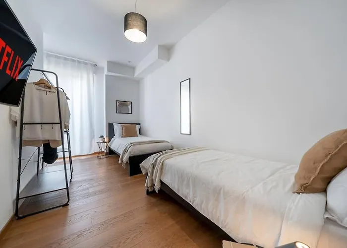 Via Indipendenza - Attico Di Lusso Con Piscina 아파트 볼로냐