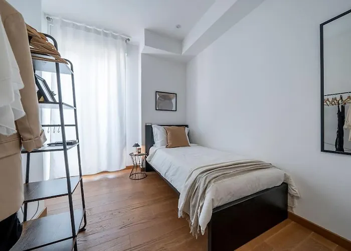 Via Indipendenza - Attico Di Lusso Con Piscina 아파트