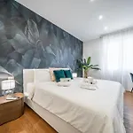 Via Indipendenza - Attico Di Lusso Con Piscina * Boloňa