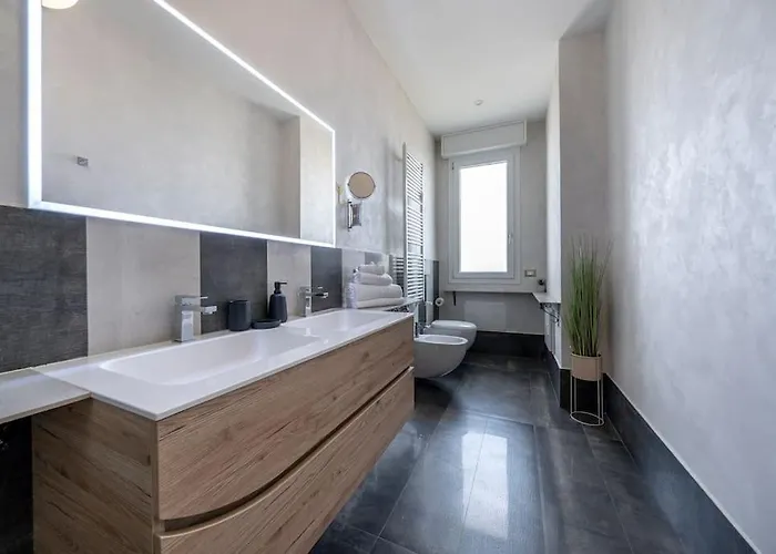 Via Indipendenza - Attico Di Lusso Con Piscina *