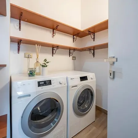 Via Indipendenza - Attico Di Lusso Con Piscina