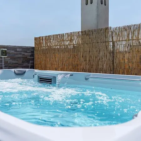 Via Indipendenza - Attico Di Lusso Con Piscina