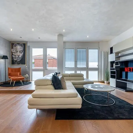 Via Indipendenza - Attico Di Lusso Con Piscina