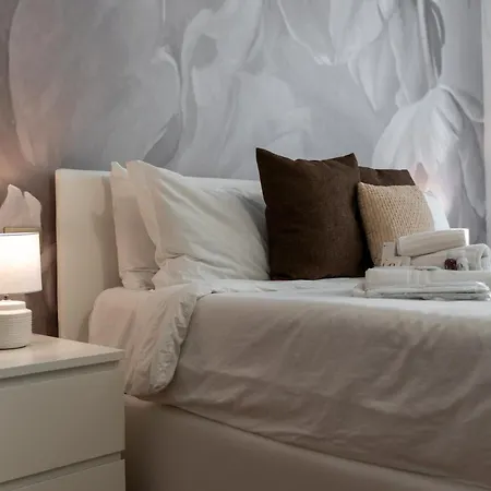 Via Indipendenza - Attico Di Lusso Con Piscina Apartmán *