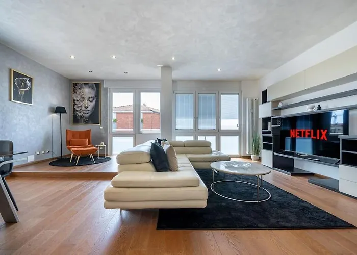 Via Indipendenza - Attico Di Lusso Con Piscina